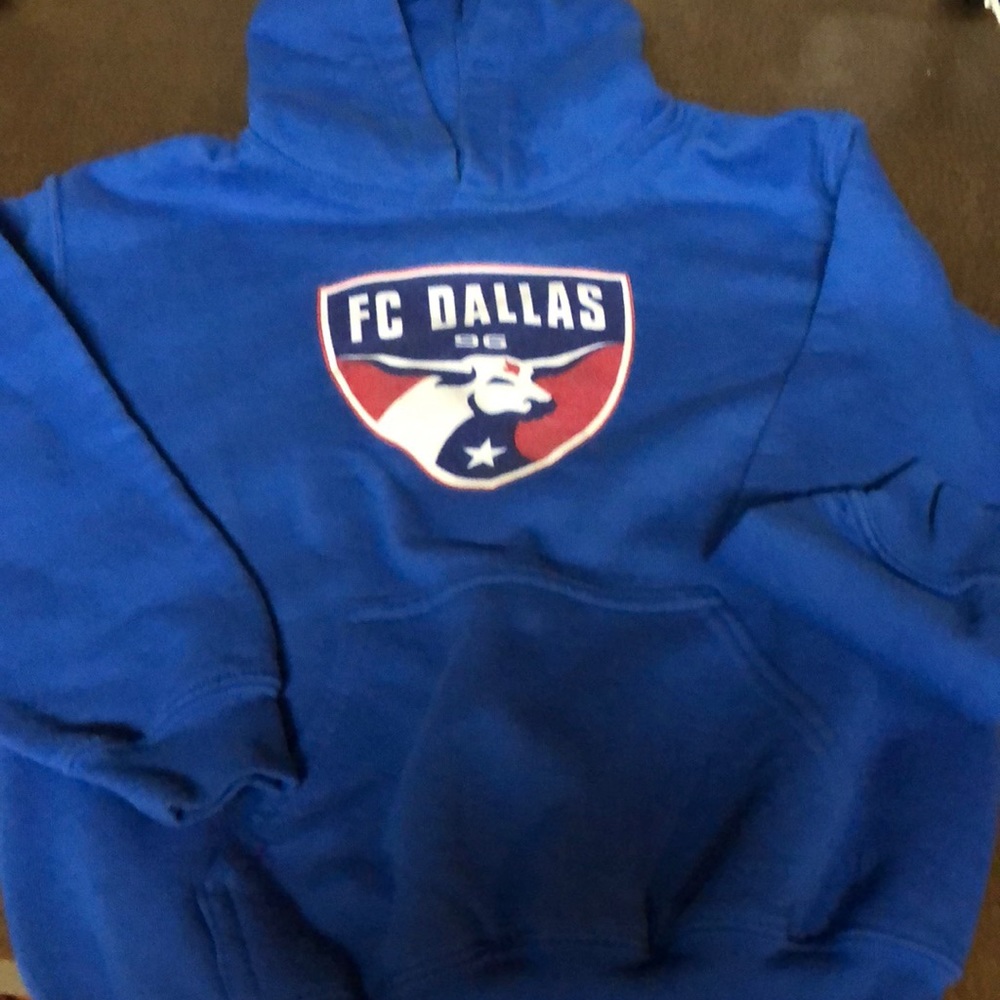 Kids FC Dallas hoodie. Size S